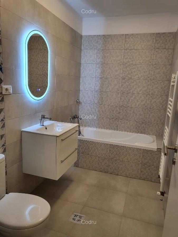 Vand garsoniera cu mansarda in San Petru - 3