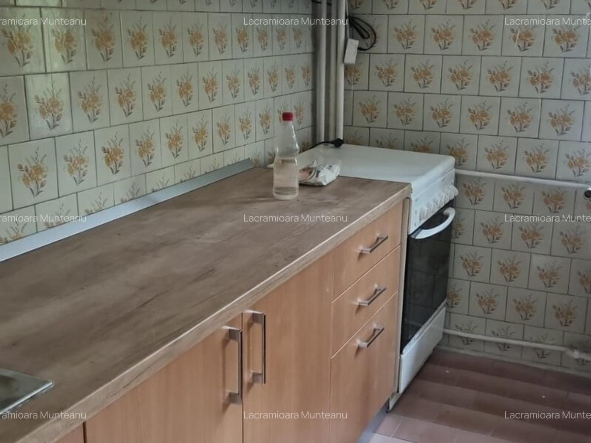 Calea Vitan stradal ,5 minute metrou Mihai Bravu - 11