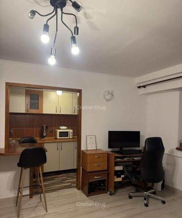 Garsonieră decomandată în Nerva Traian - 4