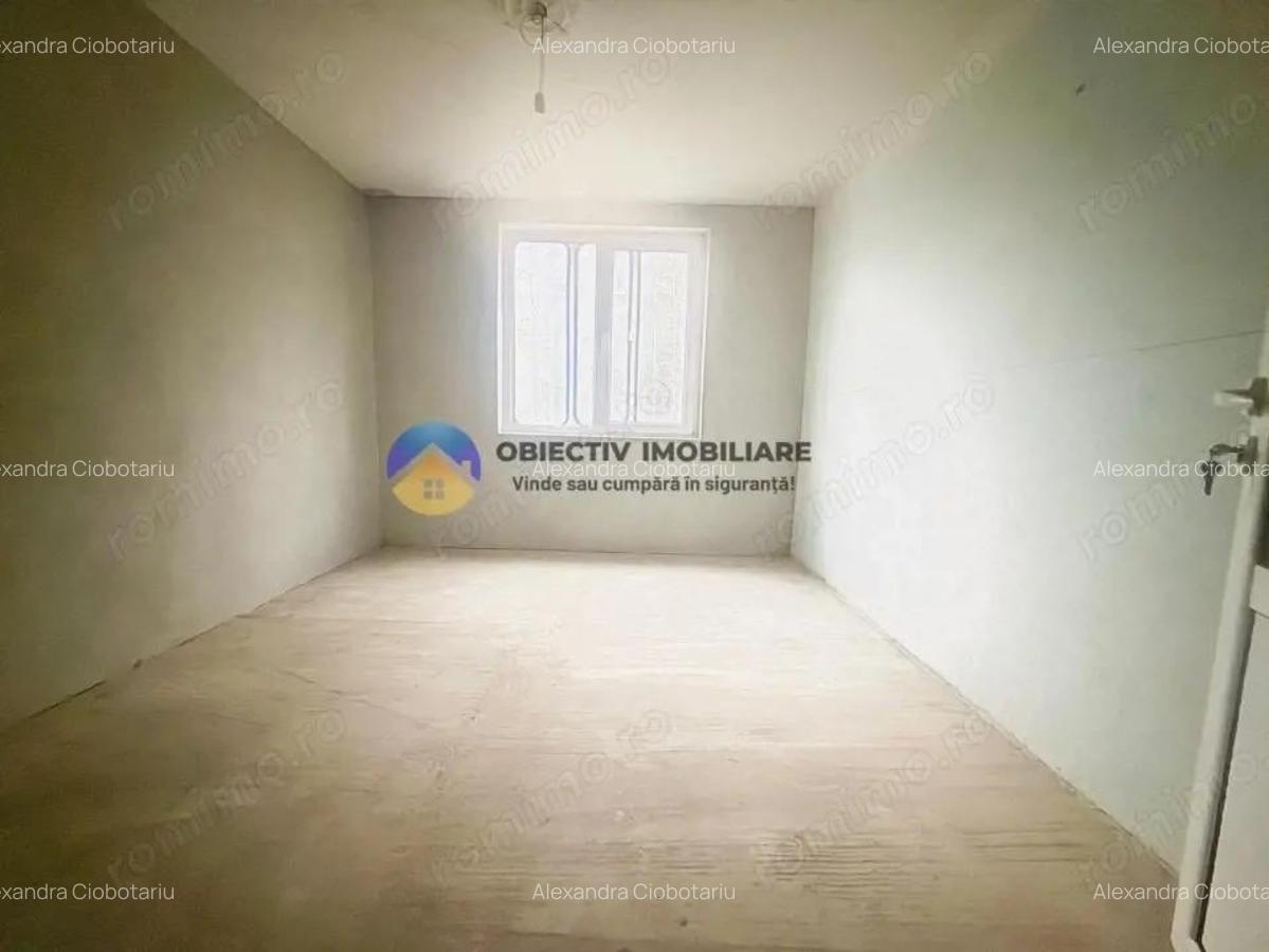 Apartament 3 camere de vanzare Strada Mara?e?ti, Targu Neam? - 1