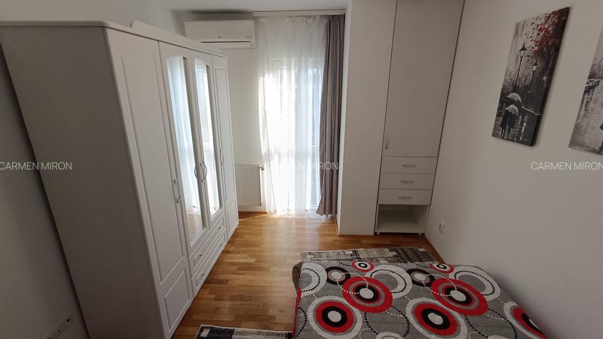 Apartament cu 3 camere semidecomandat, mobilat în Central - 5