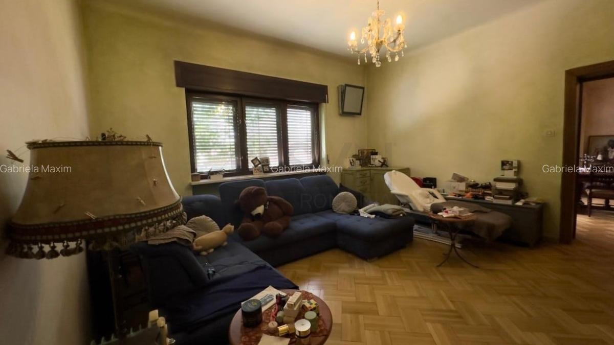 Apartament cu 5 camere semidecomandat în Moșilor - 8