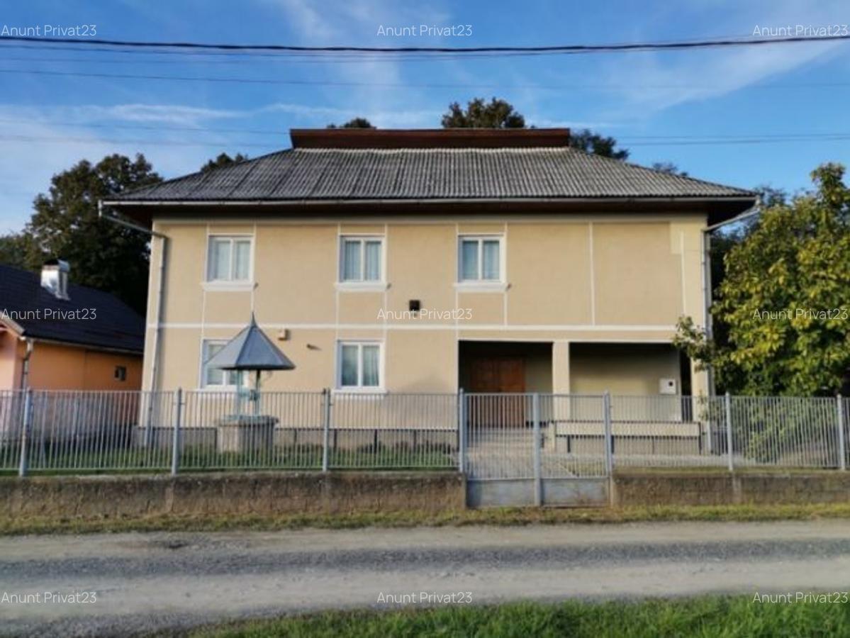Vând casă P+1 446mp în Ocoliș, Maramureș, teren 1000mp - 3