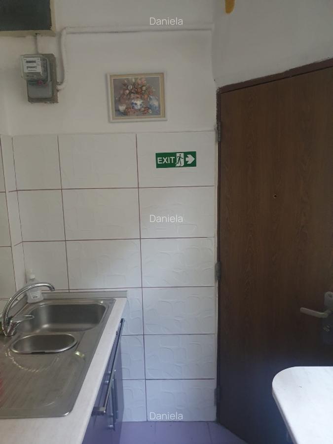 Apartament 4 camere ultracentral bl. Patria - 8