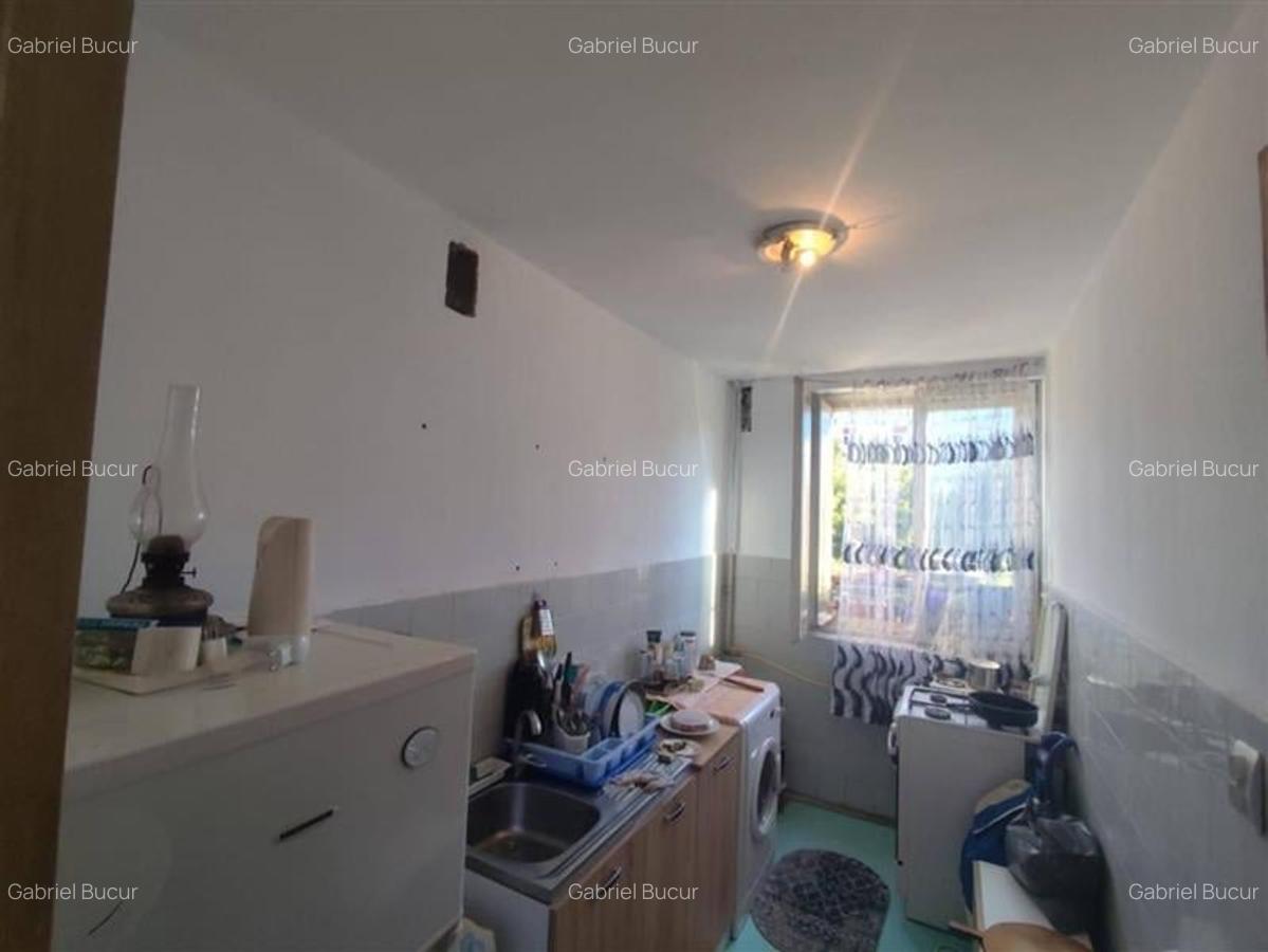 Apartament 2 camere Decomandat Str. Covasna - Berceni - 4