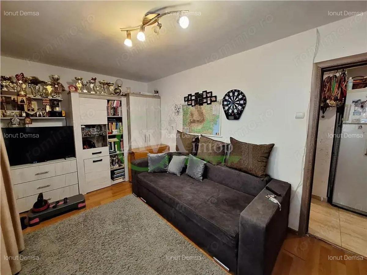 Apartament 2 camere decomandat, zona Narcisa - 6