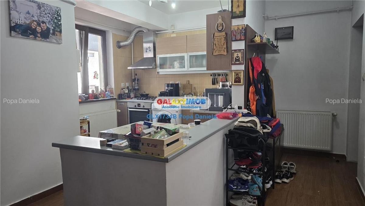 Vanzare apartament 3 camere decomandat, loc de parcare, mobilat - 6