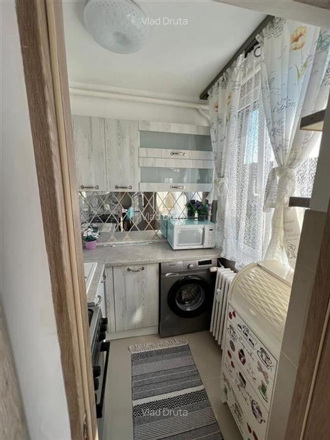 Apartament cu 3 camere semidecomandat în Valenta - 6