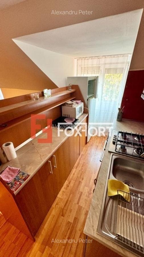 Apartament cu 2 camere semidecomandat, mobilat în Vlădeasa - 8