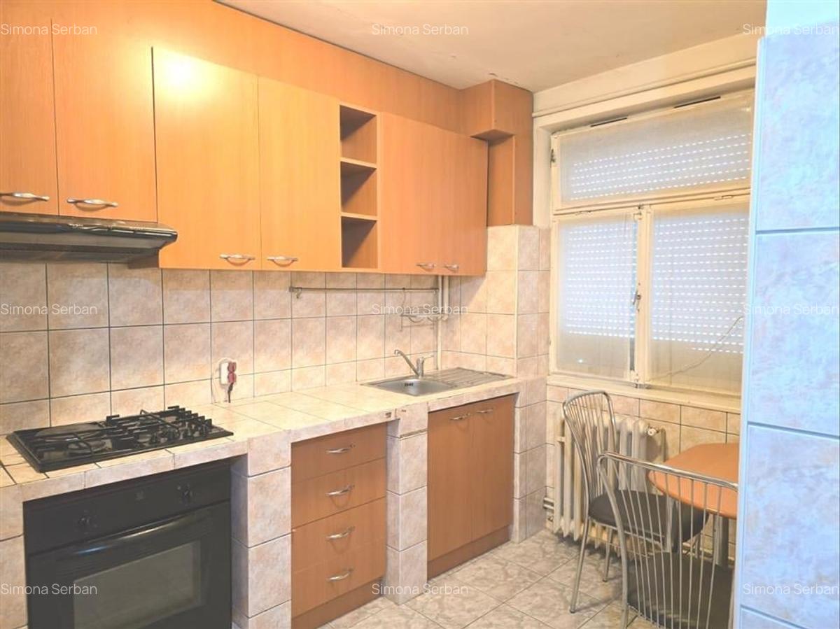 Apartament cu 4 camere semidecomandat, mobilat în Nord - 4