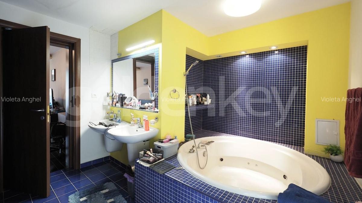 Vila cu 7 camere inconjurata de verdeata | piscina | 1178mp teren - 13