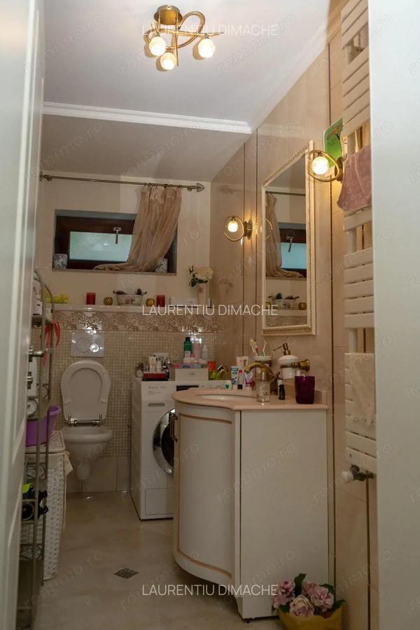 Ovidiu Sud zona de vile lac. - 12