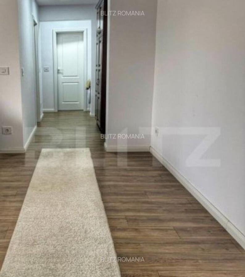 Apartament de vanzare, cu 3 camere, 82 mp, zona scolii - 4