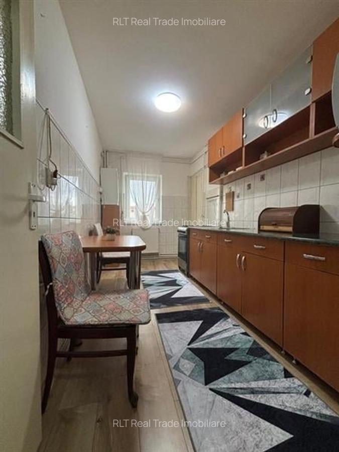 Apartament 3 camere Tractorul - 5