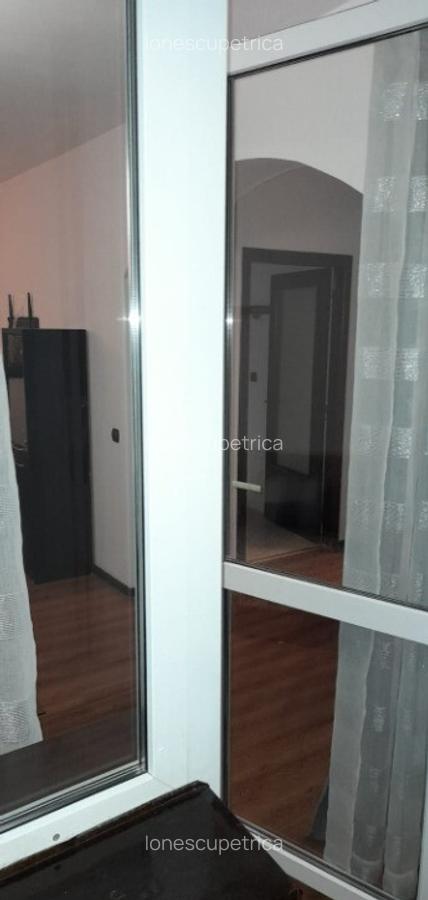 Inchiriez garsoniera cartier ANL Brancu?i sector 6 - 250 m de metrou - 2