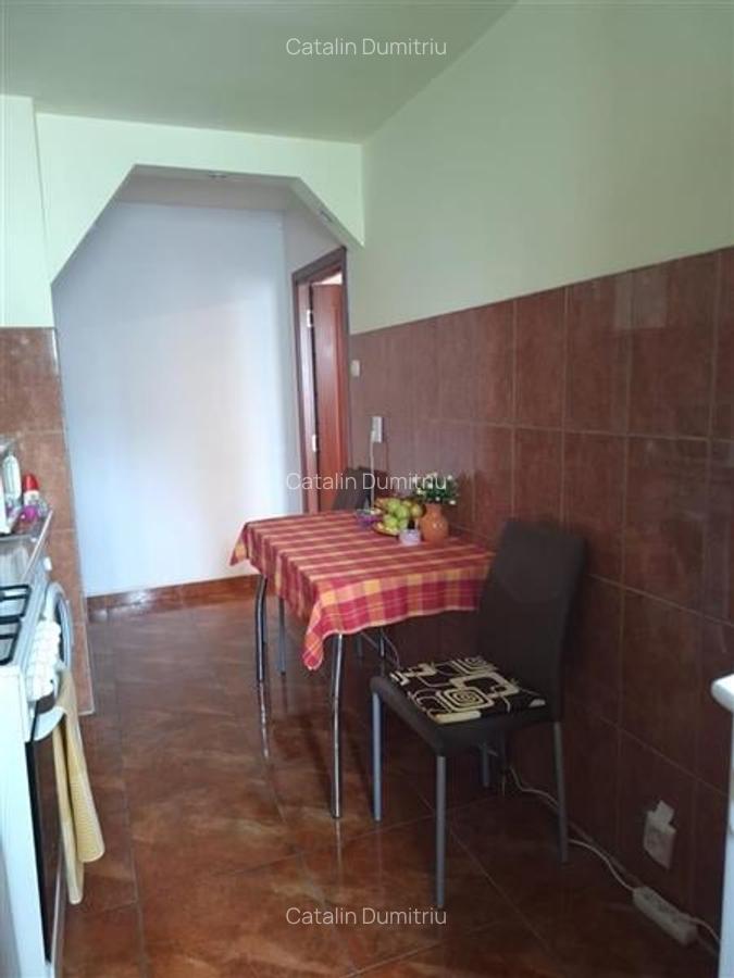 Apartament cu 3 camere decomandat în Central - 9