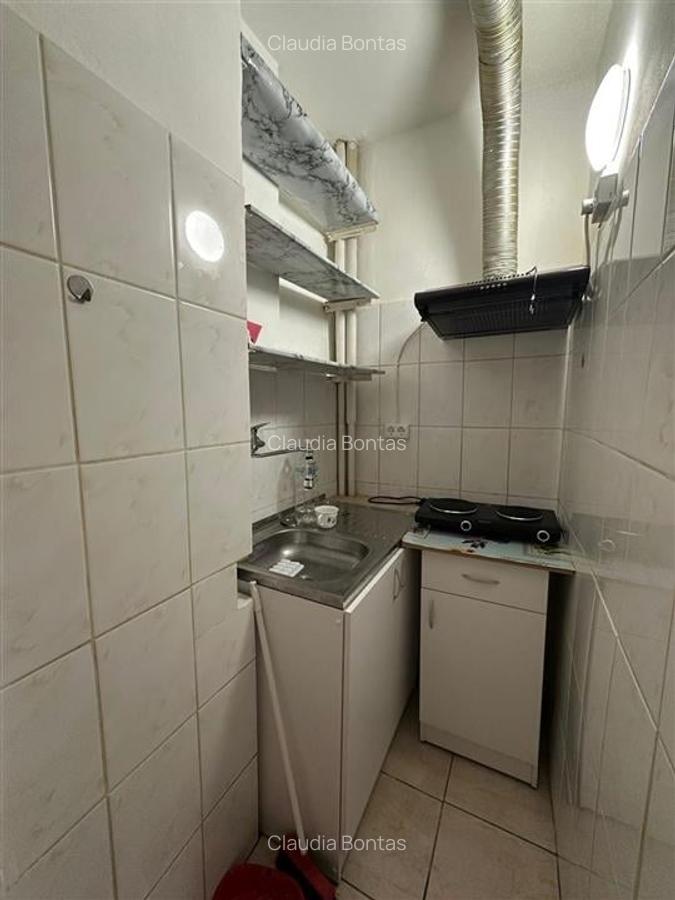 Garsonieră decomandată în Podu Roș - 4