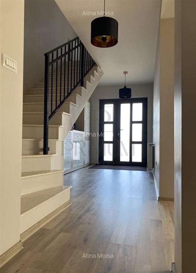 Duplex mobilat utilat - zona excelenta - teren 350 mp - curte amenajata - toate - 4