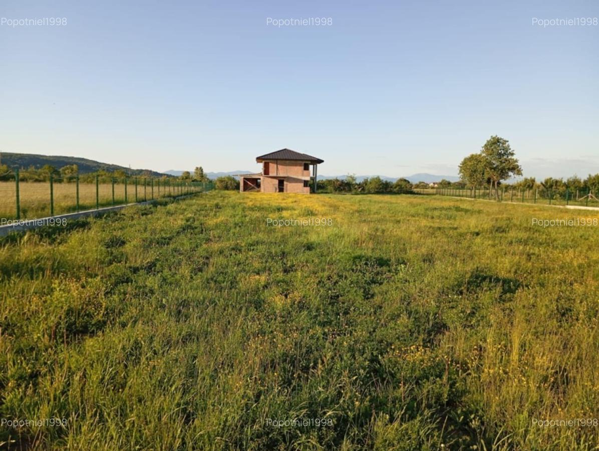 Casă La Roșu + 4870 mp intravilan împrejmuit Sălsig! - 2