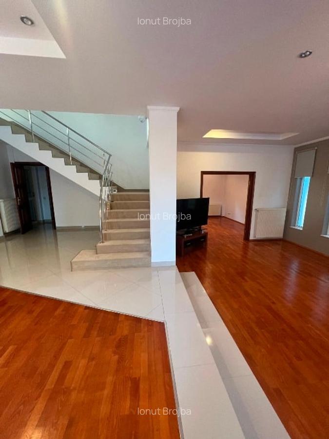 Vila cu piscina, gradina, garaj - EROU IANCU NICOLAE | Pipera - 2