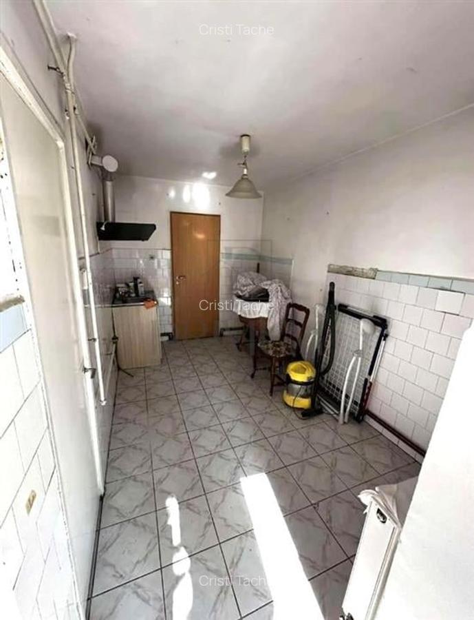 BUCOVINA - PARTER INALT - 3 CAMERE - 2 BAI - 1 BALCON - DEBARA - CENTRALA PROPRI - 14