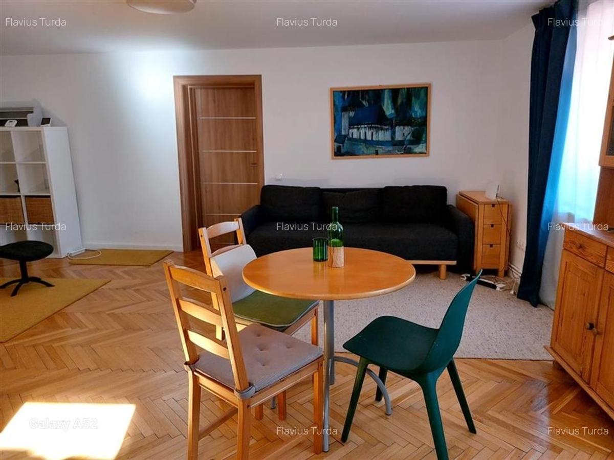 Apartament cu 3 camere semidecomandat, mobilat în Ultracentral - 3