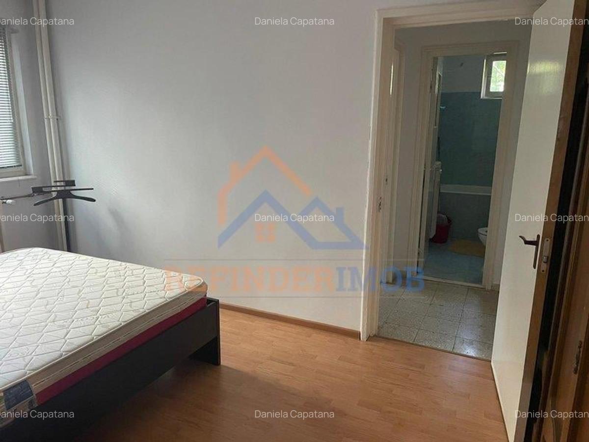 Vanzare apartament 3 camere Plaza Romania - 4