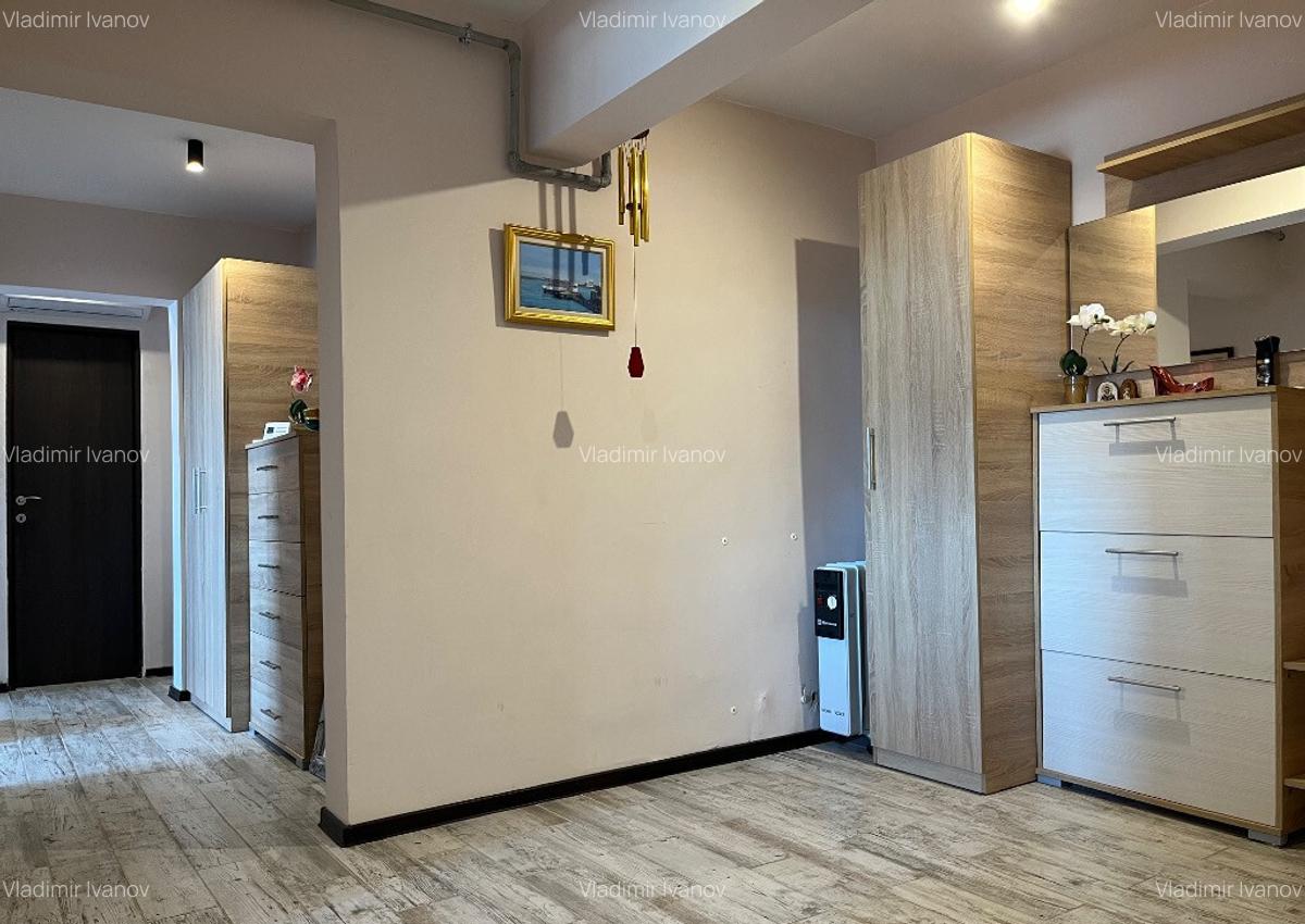 Apartament spa?ios 3 camere + 2 balcoane, zona turnuri Pacii Etaj 9/10 - 1