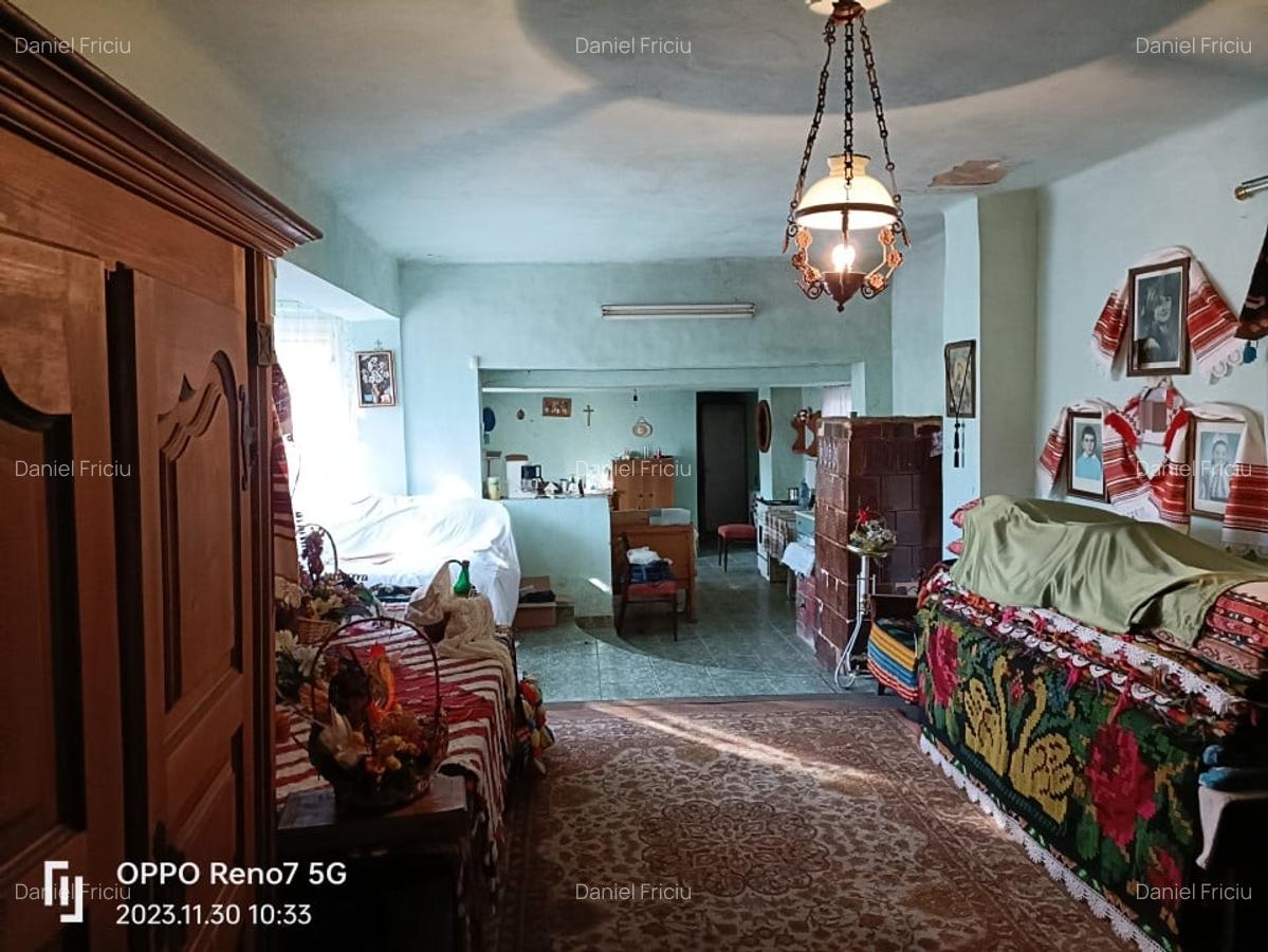 Casa de vanzare in loc. Suseni - 2