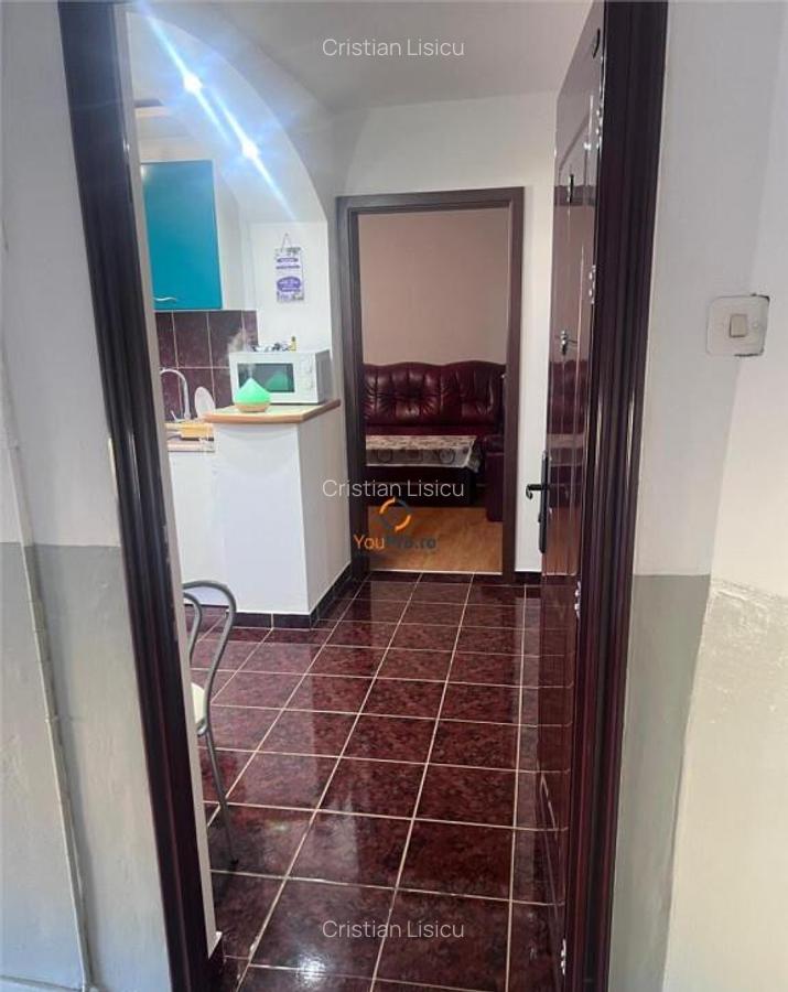 Decomandat 3 camere cu vedere pe 3 parti - 2