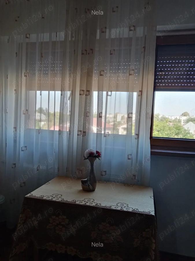 Vand garsoniera zona camine liceul 9 - 3 Vand garsoniera zona camine liceul 9 - 3