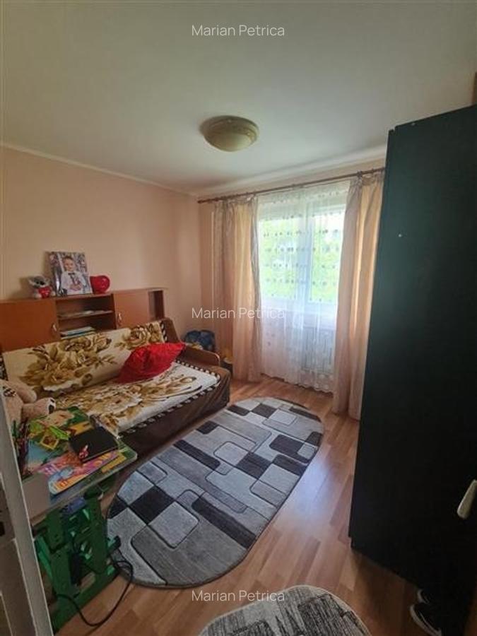 Apartament cu 4 camere decomandat în Colentina - 5