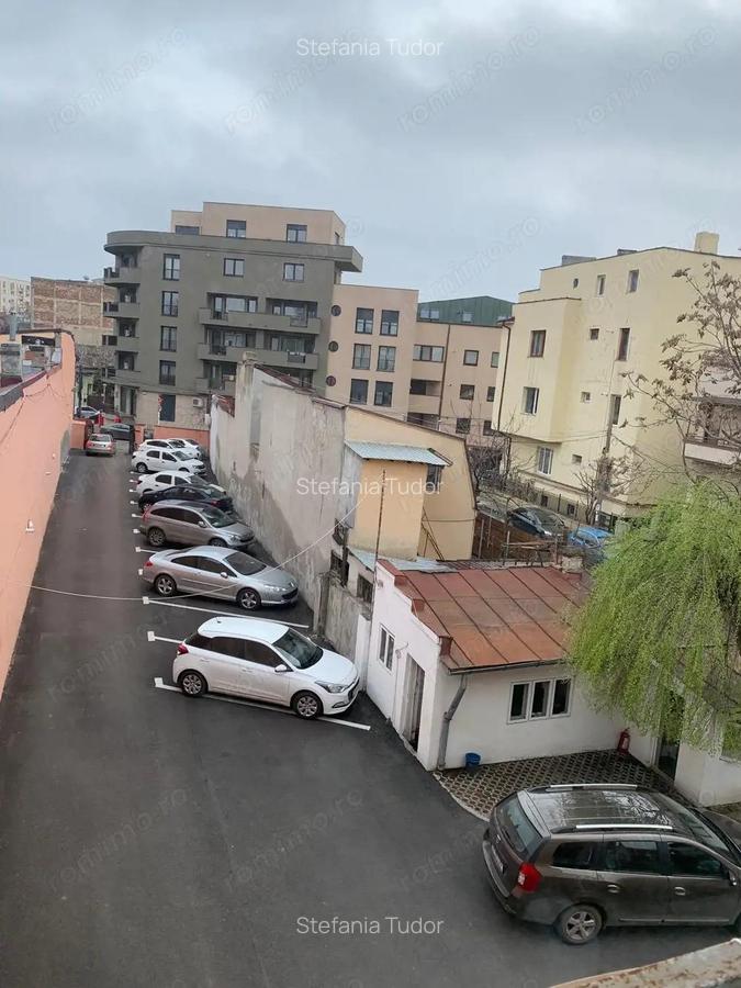 Inchiriere biriou 20,5mp - Hala Traian - 6