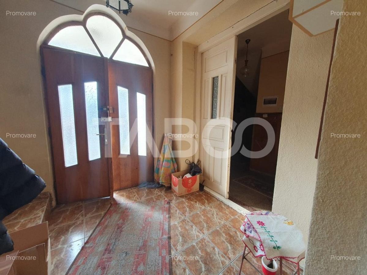 Casa 5 camere 374 mp utili + Anexa 75 mp in punctul 0 al Fagarasului - 8