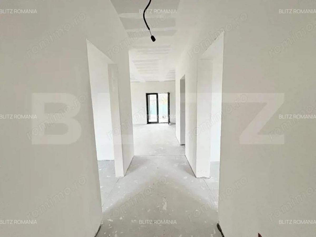 Casa de vanzare , 110 mp , teren 4,5 ari, zona Lazuri - 7