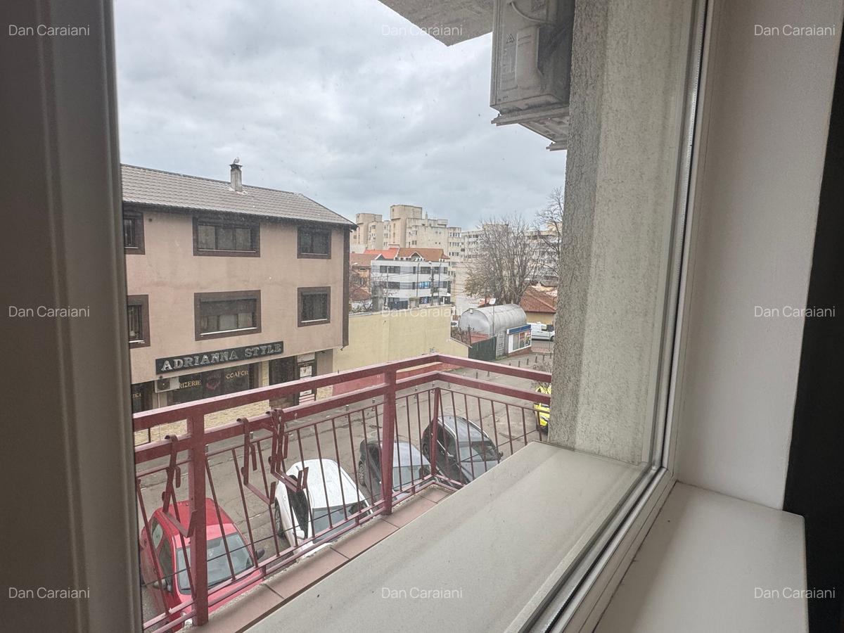 Oferim spre chirie apartament cu 3 camere zona Spital - 2