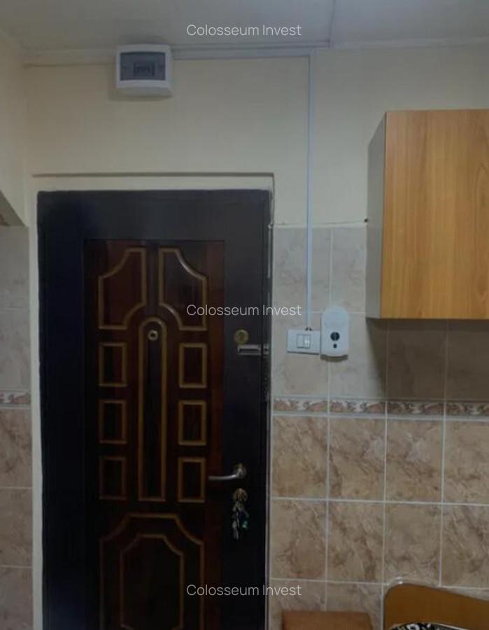 Camera de camin cu baie si bucatarie - zona Uzina 2 - 5