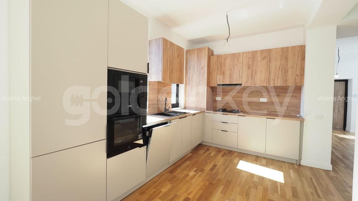 Vila moderna si luminoasa cu 5 camere | piscina | 2 garaje - 6