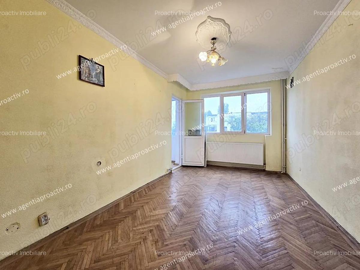 Apartament cu 2 camere, decomandat, cartier Micro 39A, etajul 3! - 1