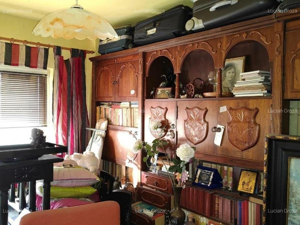 Apartament cu 4 camere decomandat în 1 Mai - 1