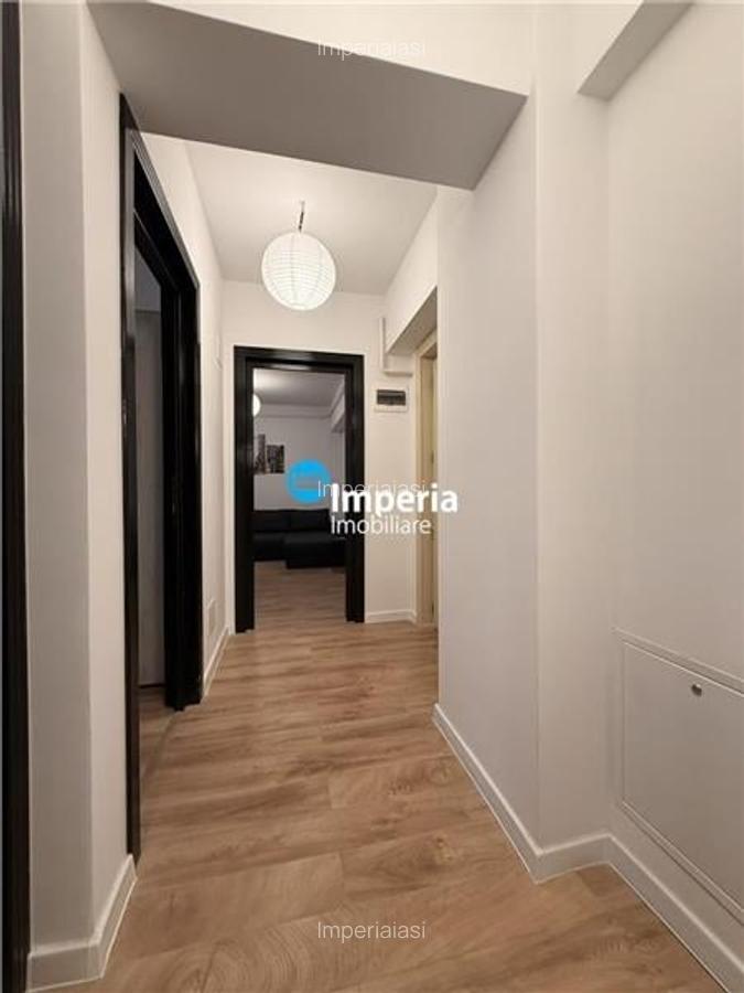 Inchiriez apartament 3 camere, open space, Zona Podul de Fier - Complex Roua Res - 7