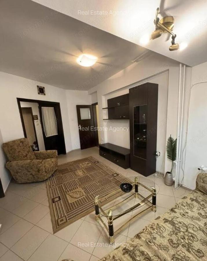 2 camere in zona Aradului - 2