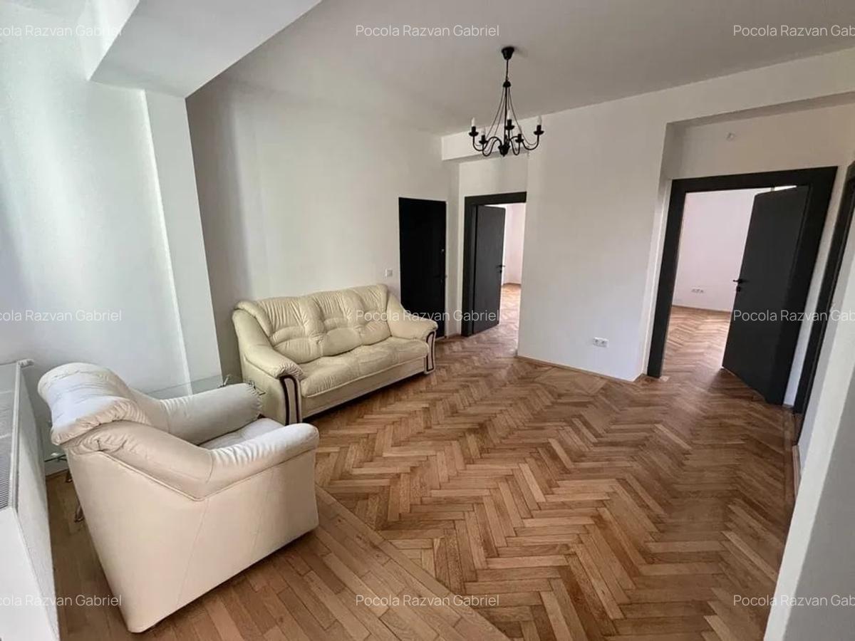 Apartament cu 5 camere,120mp, zona Centru - 2
