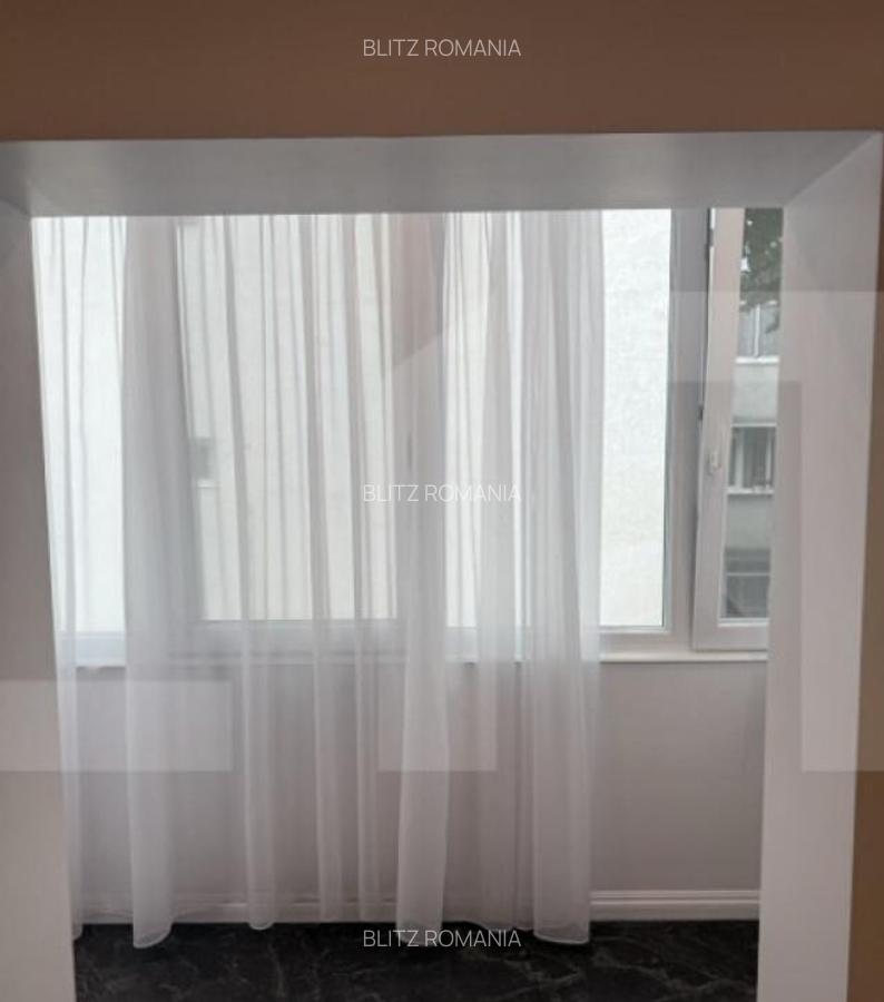 Apartament cu 3 camere, decomandat, 72 mp, zona Pia?a Mare - 17
