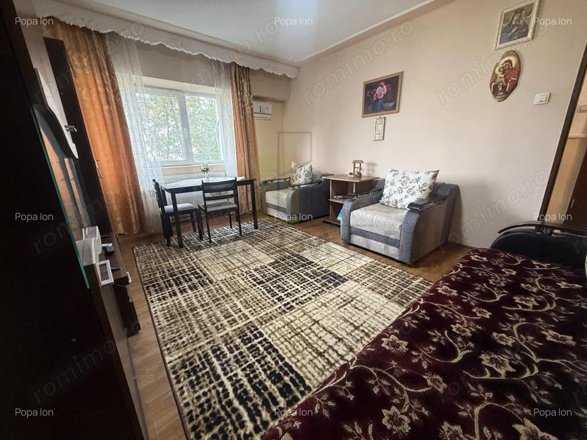 4 camere Decomandat Dacia, etaj intermediar, 1980 - 1