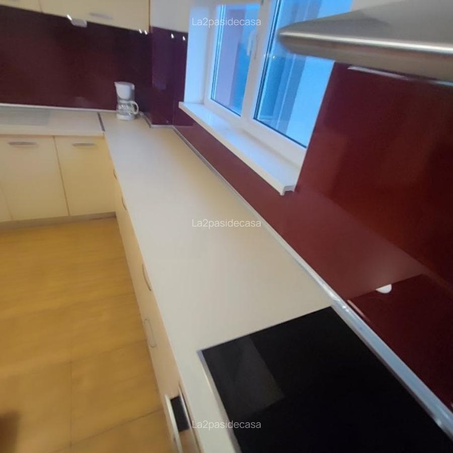 Inchiriere Apartament 2 camere spatios pe malul marii - 12