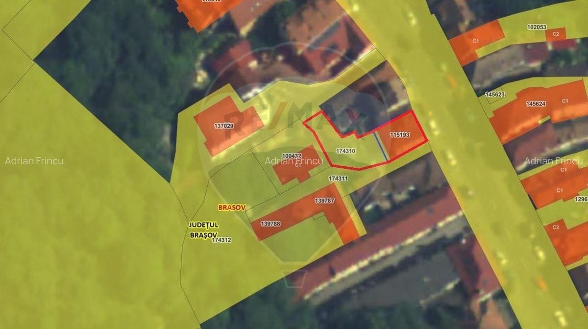 Vila pe str Alexandru Ioan Cuza, 10 camere, S + P + E, teren 282 mp - 5