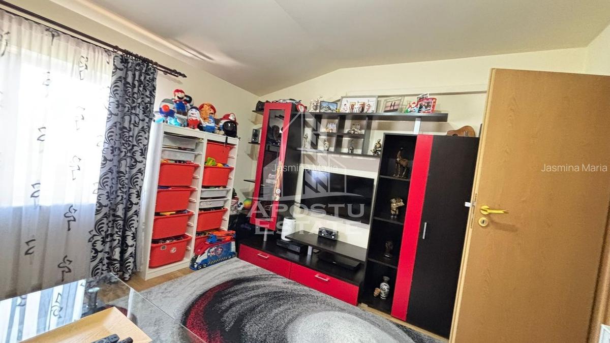 Apartament cu 3 camere in zona Dambovita, centrala termica, decomandat - 2