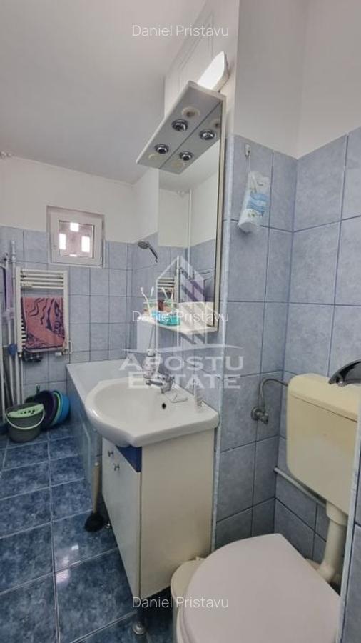 Apartament cu 3 camere, etaj intermediar, zona Dacia - 7