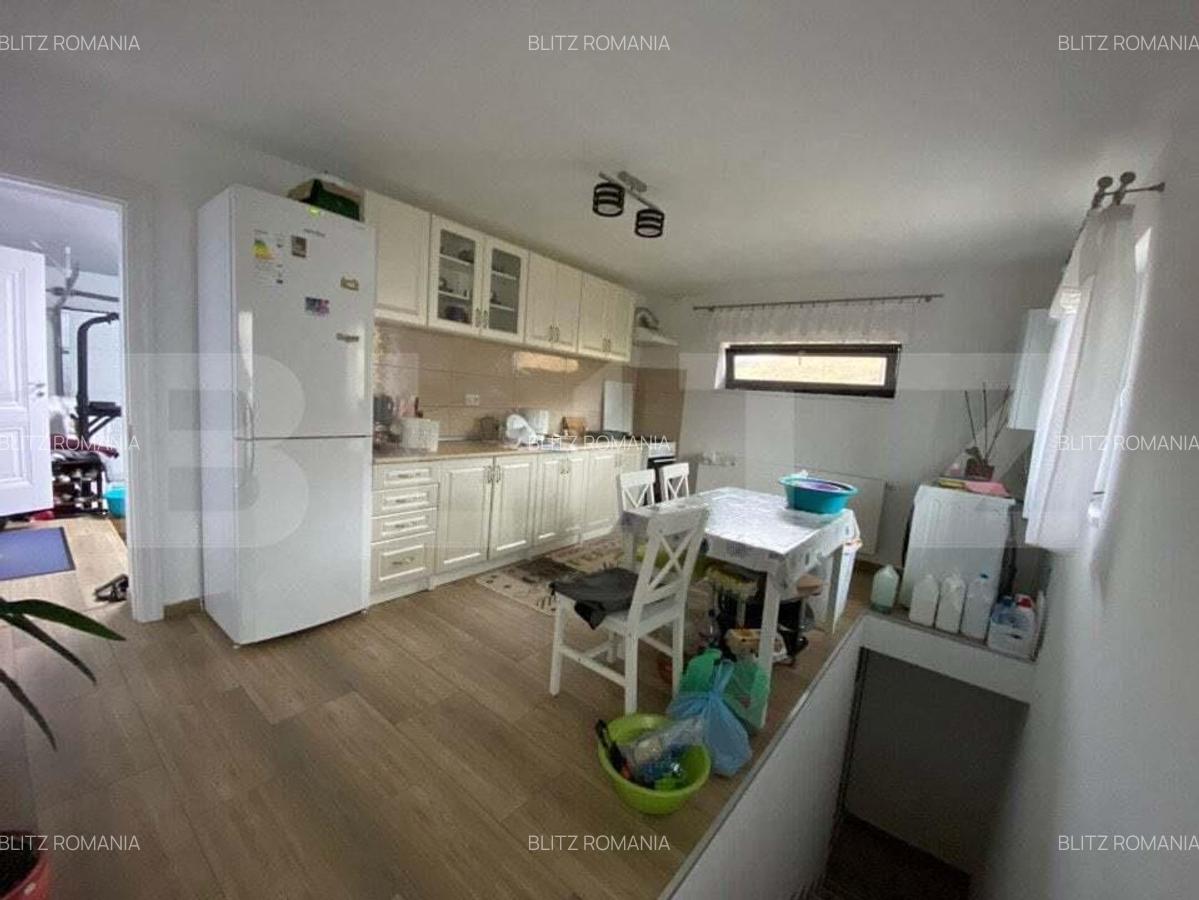 Casa de vacanta cu priveliste catre lac, 213 mp utili, 3500 mp teren cu livada - 15